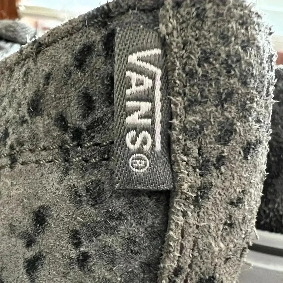 VANS | women’s suede snakeskin lace up classic sneakers. Size: 8 - Picture 11 of 11